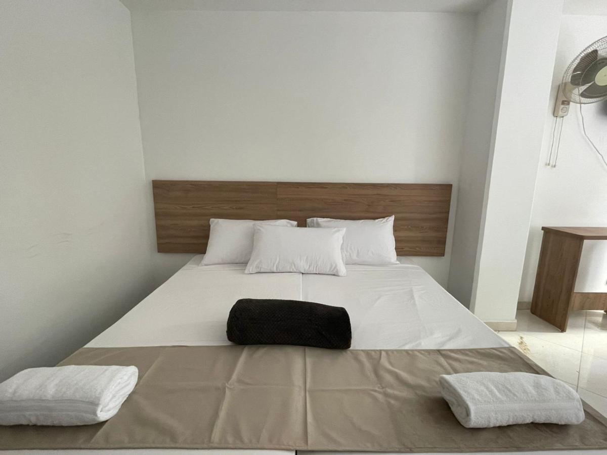 Hotel Sie7E Express Medellin Exterior photo